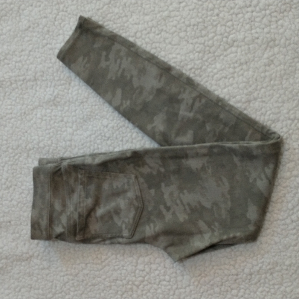 Spanx Camo Jean-Ish Ankle Leggings Size S